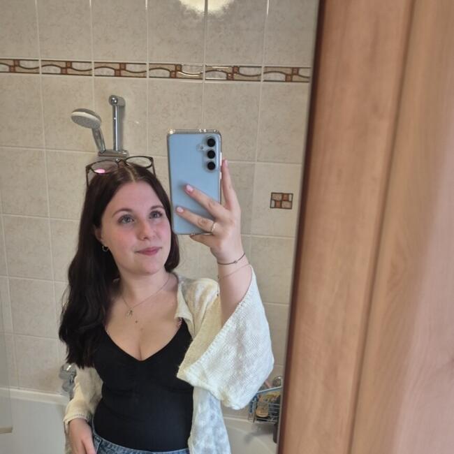 Babysitter in Enzesfeld: Kerstin