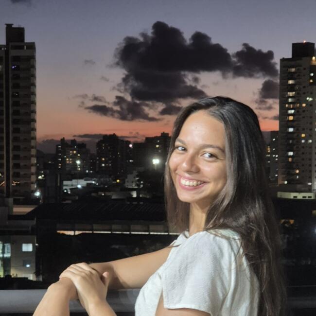 Babá em Itajaí: Maely Alves
