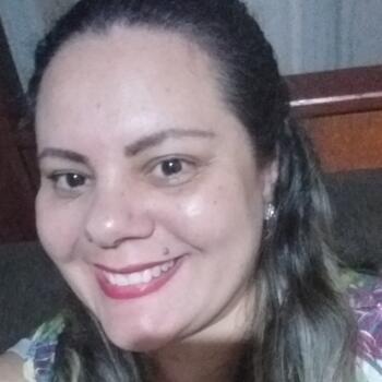 Babá em Estância Velha: Simone