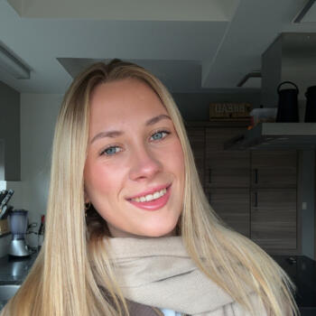 Babysitter in Lommel: Demi