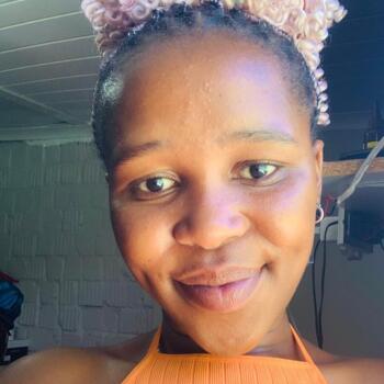 Nanny in Blouberg (Western Cape): Aphelele