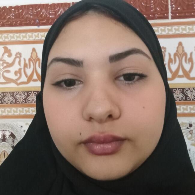 جليسة أطفال في Bir el Djir: Allou