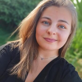 Babysitter in La Louvière: Noémie
