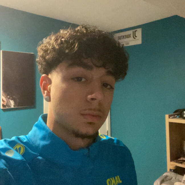 Babysitter in Frameries: Santino