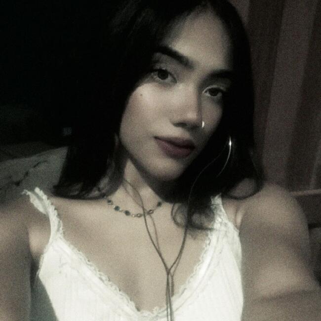 Babysitter in Camaçari: Jade