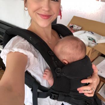 ベビーシッター 青森市: Daniella