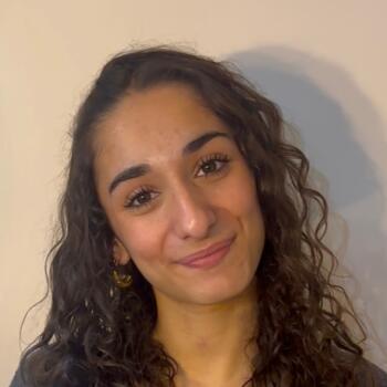 Babysitter in Lugon-et-l'Île-du-Carnay: Maïté