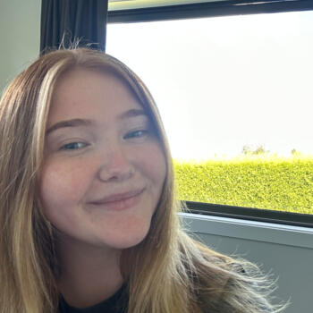 Baby-sitter in Cambridge: Alice
