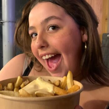 Babysitter in Montreuil: Jeanne