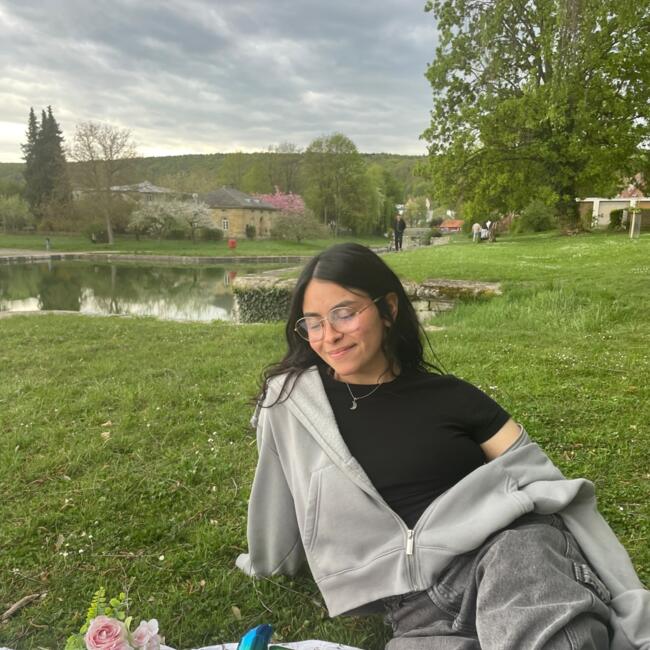 Babysitter in Nürnberg: Yael