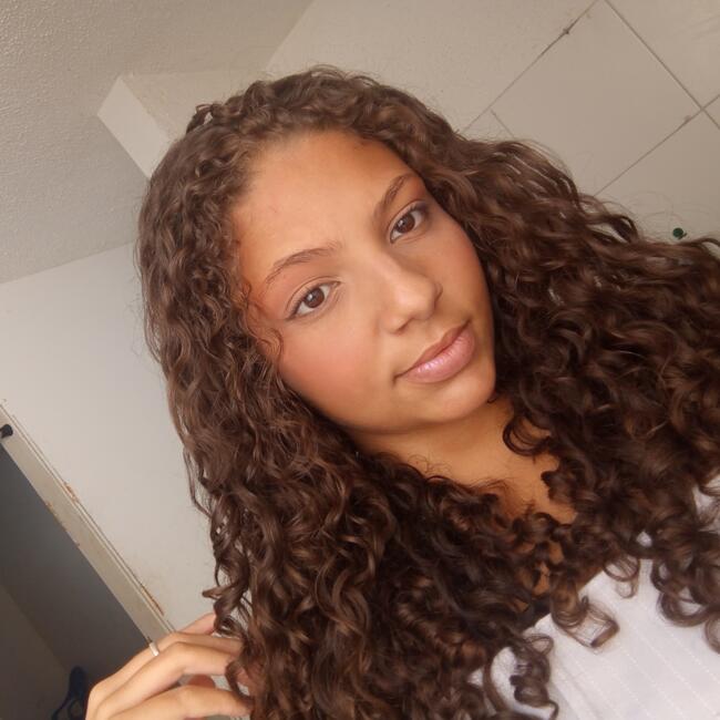 Babysitter in Cariacica: Nicolly