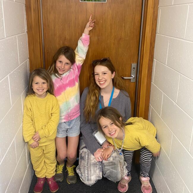 Babysitter in Hamilton: Ella