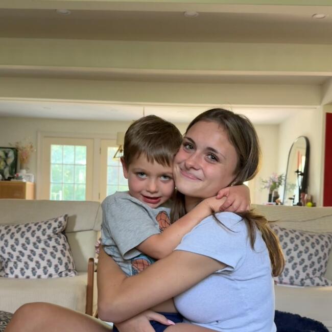Babysitter in Los Angeles: Rowan