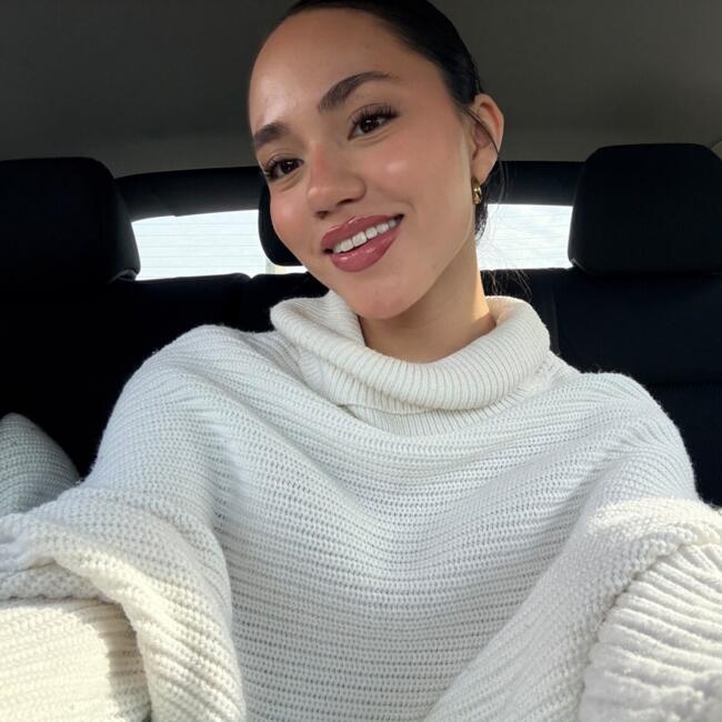 Babysitter in Richmond Hill: Regina