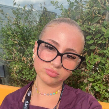 Babysitter in Asnières-sur-Seine: Jade