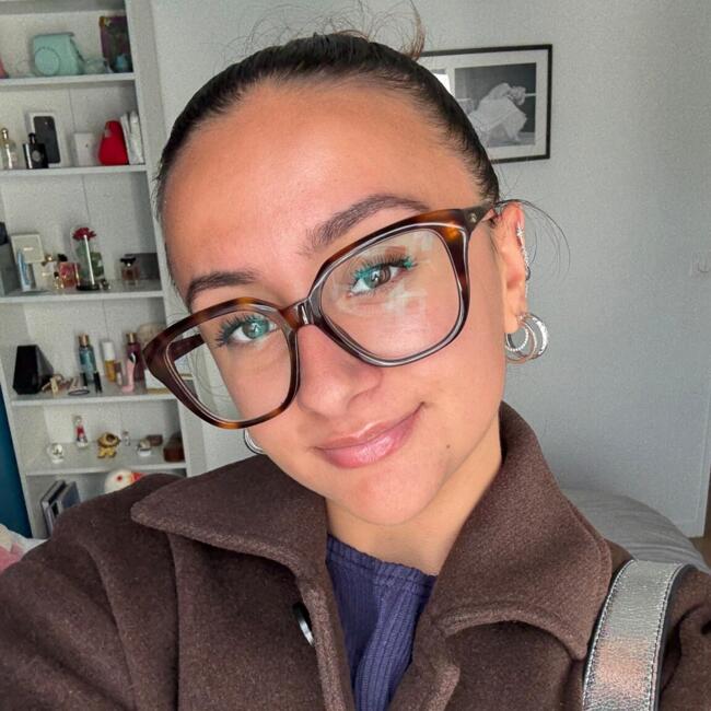 Babysitter in Chaville: Phoebe