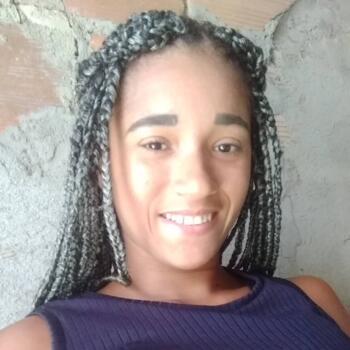 Babá em Araruama: Iasmin