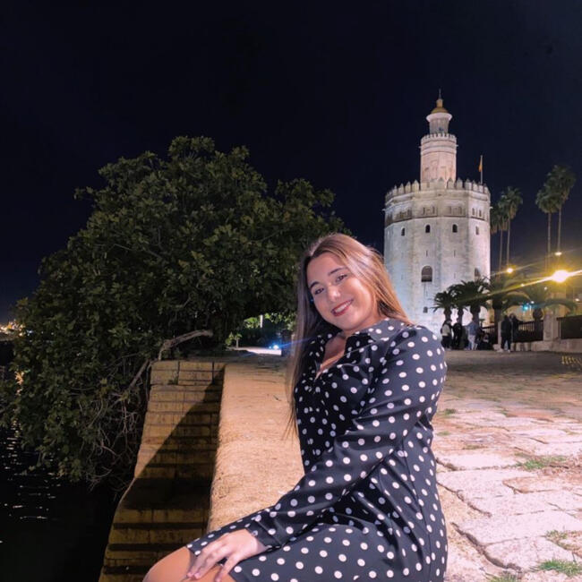 Babysitter in Gines: Irene