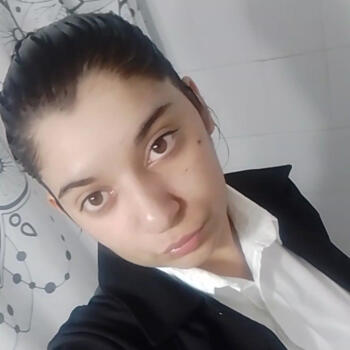 Babysitter La Plata: Constanza