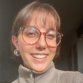 Babysitter in Lormont: Hélia