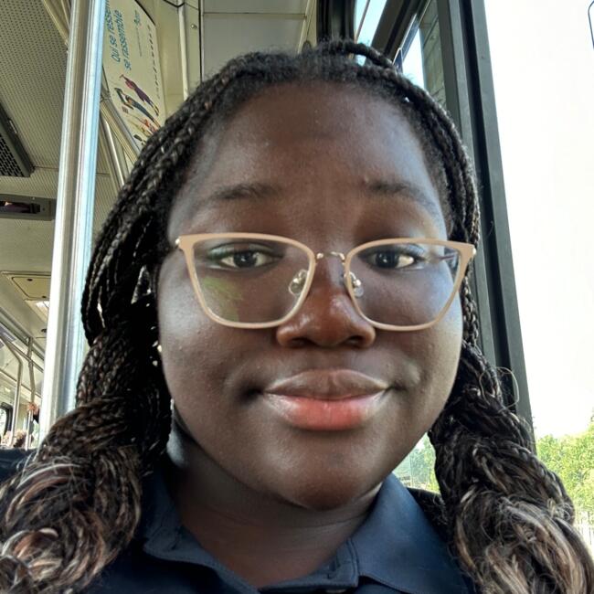 Babysitter in Dollard-des-Ormeaux: Callista