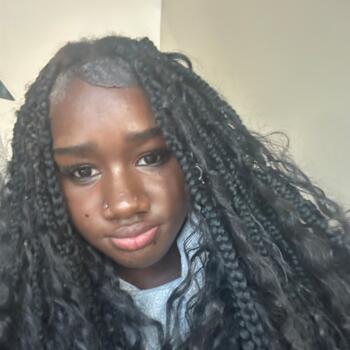 Babysitter in Athus: Laiane