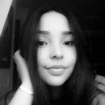 Niñera Bello: Anlly