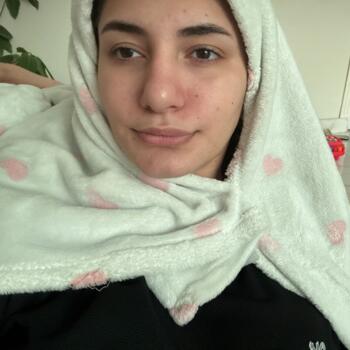 Babysitting job in Jeddah: babysitting job Hala