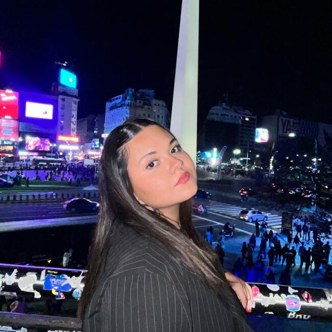 Niñera en Belén de Escobar: Abril