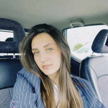 Babysitter in Valence: Monika
