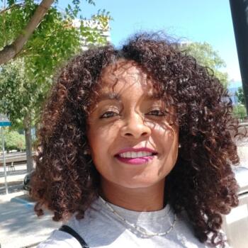 Canguro en Hospitalet de Llobregat: Paola andrea