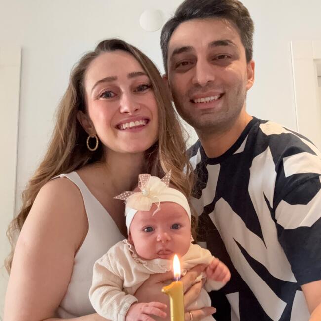 İstanbul bölgesinde bebek bakıcılığı işi: Büşra