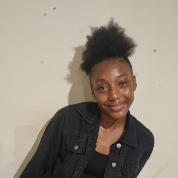 Babysitter in Birmingham: Tayarna