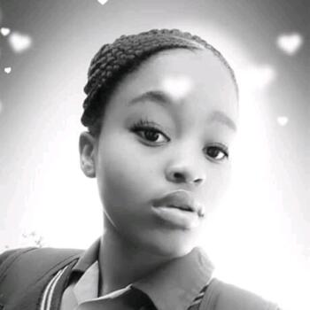 Babysitter in Soweto: Dineo