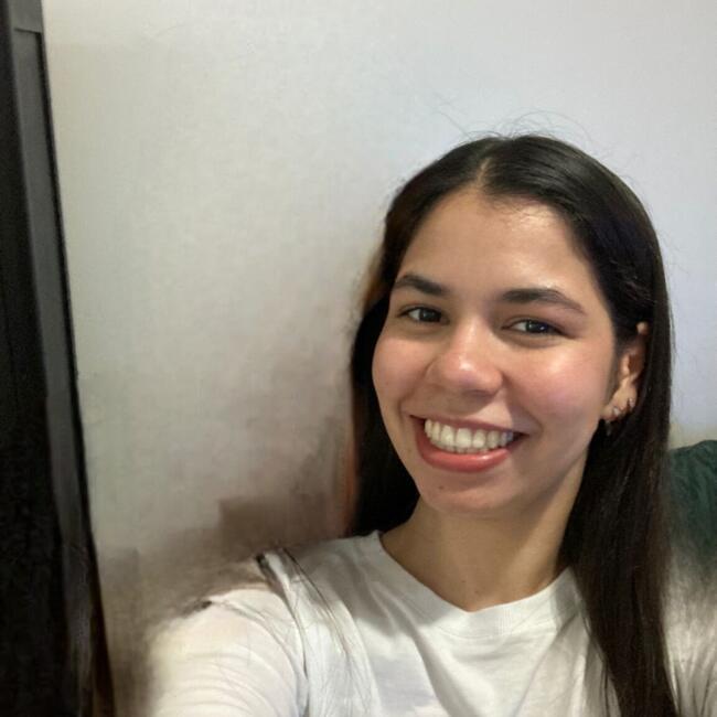 Babysitter in Lambaré: Giuliana