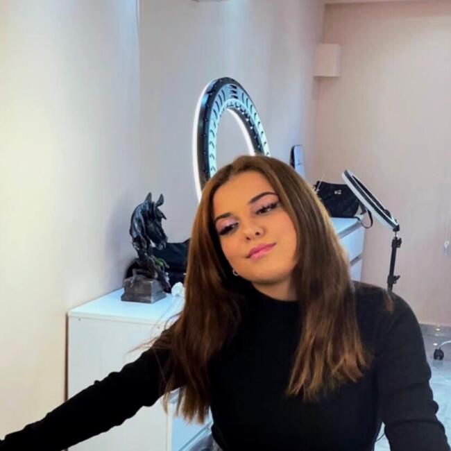 Babysitter in Yakaköy (Antalya): Azra