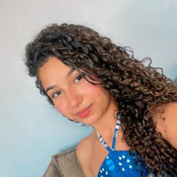 Babysitter in Santa Luzia: Maria