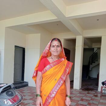 Babysitter in Pune: Lilabai