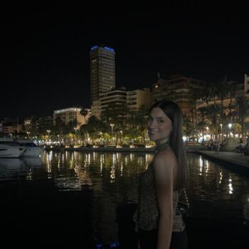 Nanny in San Vicent del Raspeig: Julia