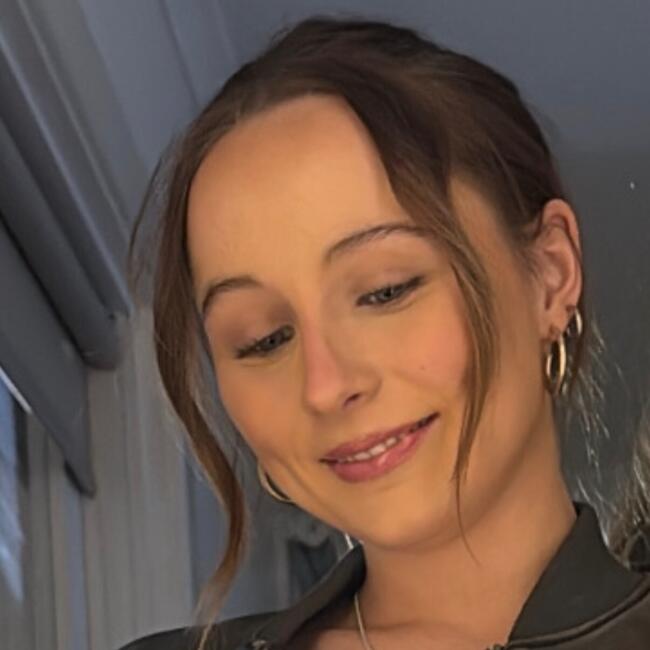 Babysitter in Melbourne: Jasmine