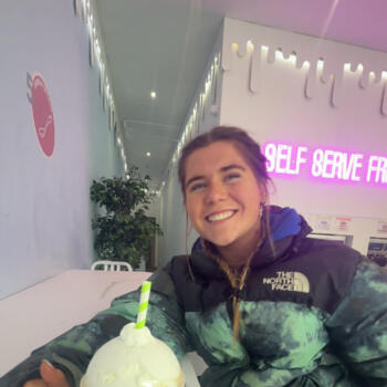 Babysitter in Swansea: Robyn