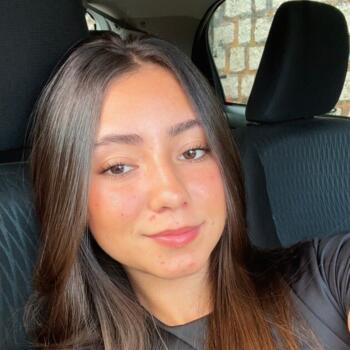 Babá em Palhoça: Yasmin Lelia