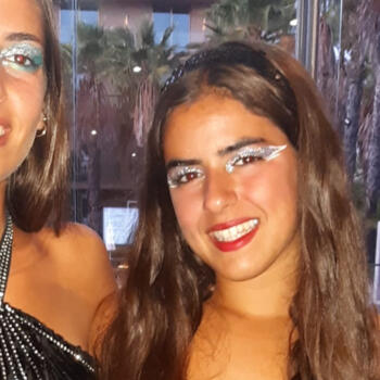 Babysitter em Mira d’Aire: Iris