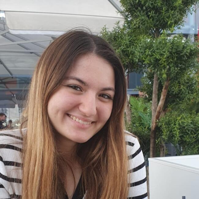 Babysitter in Orléans: Jade