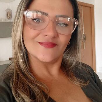 Babá Goiânia: Regiania da Silva