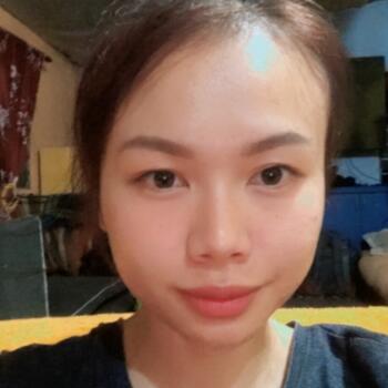 Babysitter in Pontian Kechil: Putri