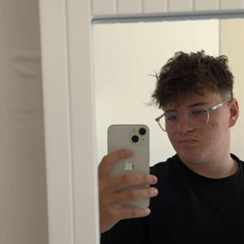 Babysitter Yvré-le-Pôlin: Valentin