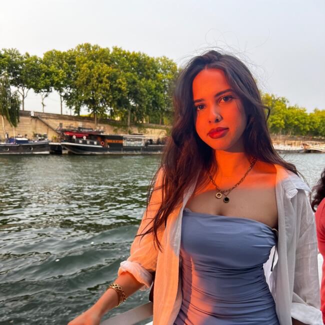 Babysitter in Nice: Dhilel