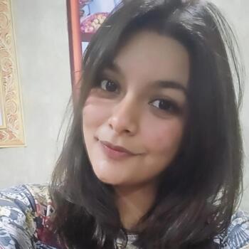 बेबीसिटर दिल्ली: Aakriti
