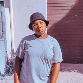 Nanny in Khayelitsha: Aphelele